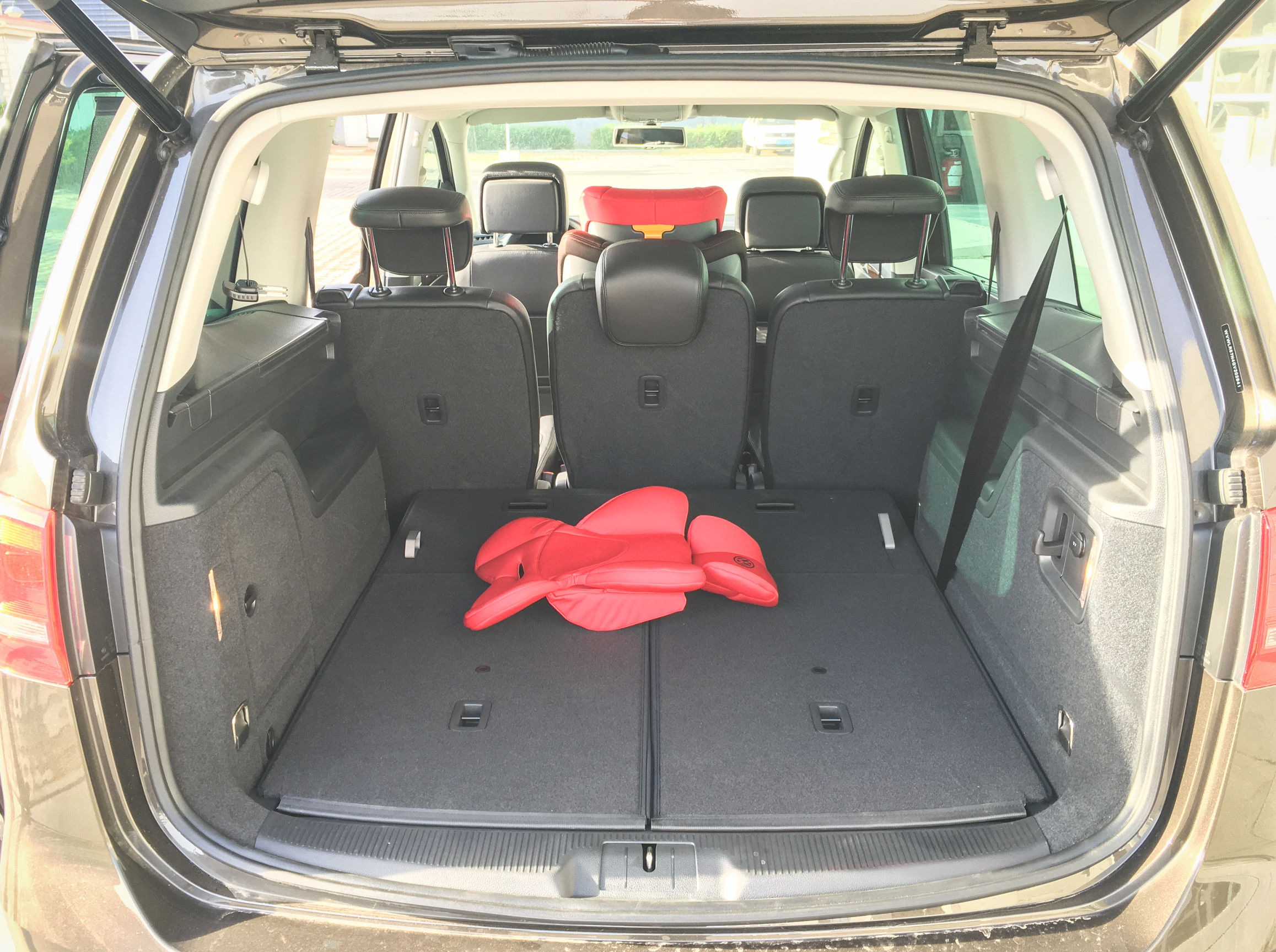 2017款大众夏朗7座mpv真实油耗,mpv商务车到店12年大众夏朗七座mpv