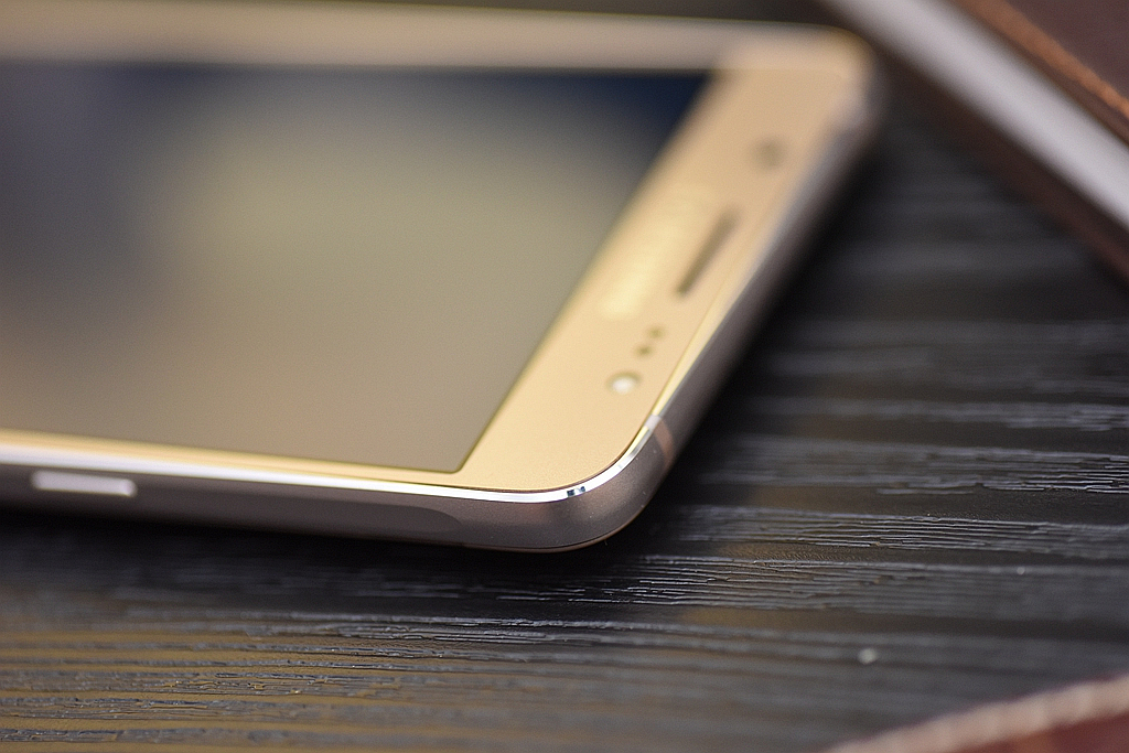 galaxyj7怎样,galaxyj72016扩容