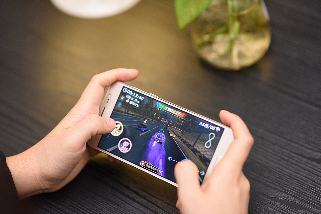 galaxyj7怎样,galaxyj72016扩容