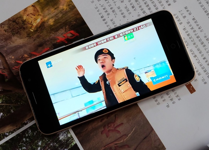 圆润*轻薄爱不释手---体验最美老人机21克M3手机