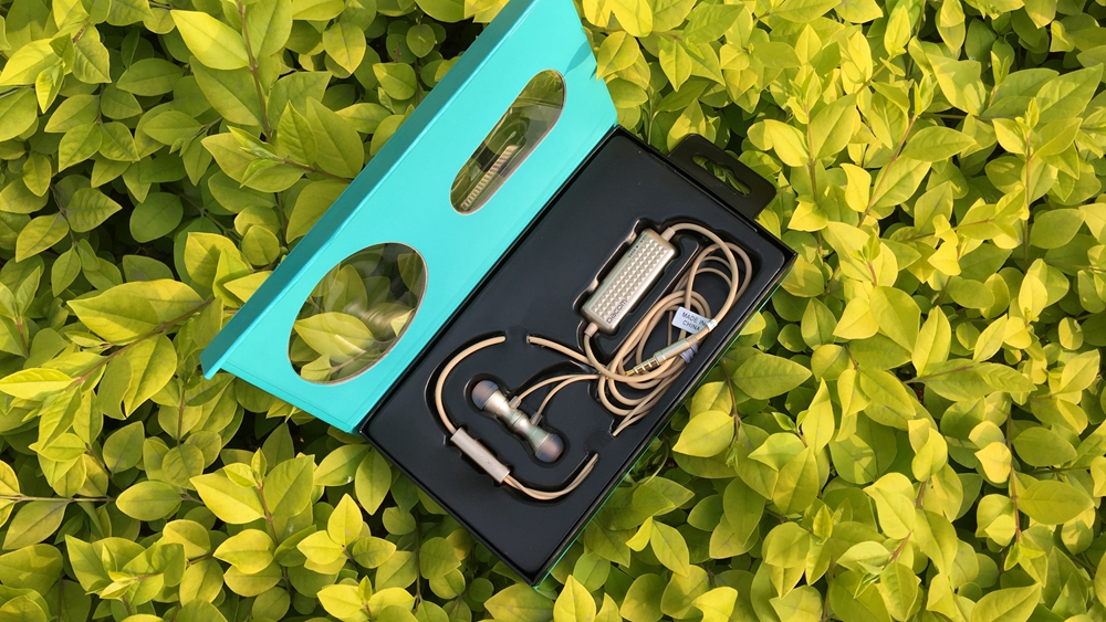 没有低音效果的耳机,能发出低音炮感觉的耳机