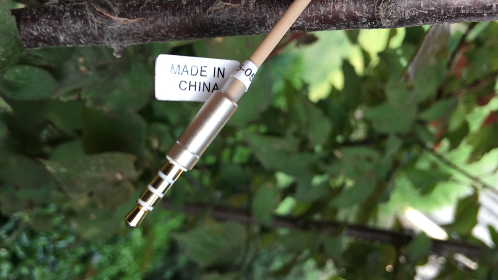 没有低音效果的耳机,能发出低音炮感觉的耳机