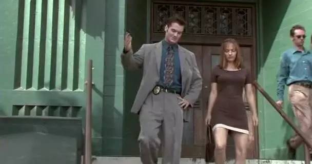 夭寿啊,章鱼上岸进化触手怪凌辱美少女啦!还好有dick警官~