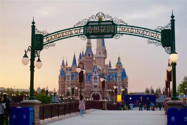 上海迪士尼官方导览第一天,我们收获了如下游园技巧