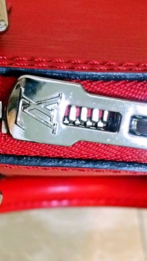 奢侈品店lv包,专柜购买的lv包