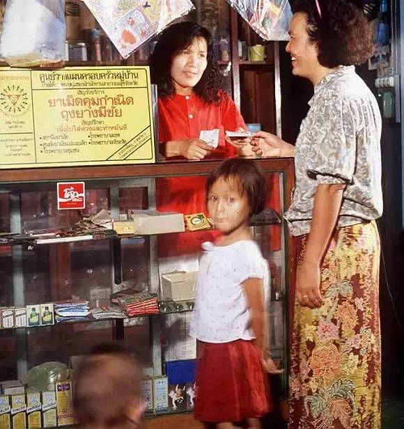 用套套挽救770万人生命！这个75岁泰国老头做到了！