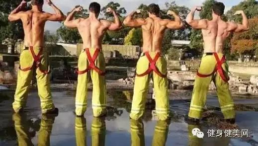 秀了身材，做了公益，还惹火了一大帮妹子...