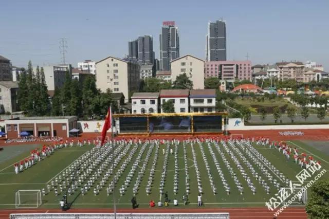 人教杯校园足球赛我们来了,全国校园足球总决赛小学