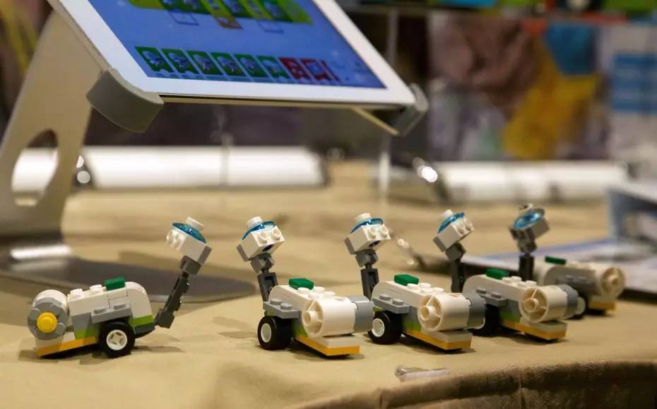 乐高wedo2.0零件清单,乐高wedo2.0避障机器人