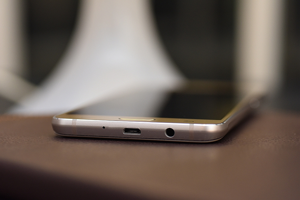 galaxyj7怎样,galaxyj72016扩容