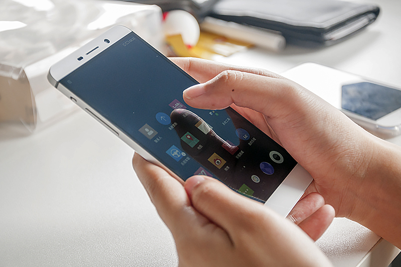 乐视再次掀起手机降价新风暴，X800直降800元，心动吗？