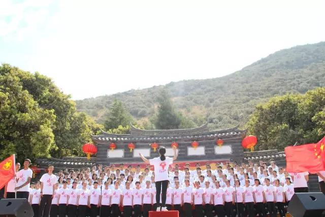 昨天，丽江这所学校激情四溢、尖叫连连，在干啥？