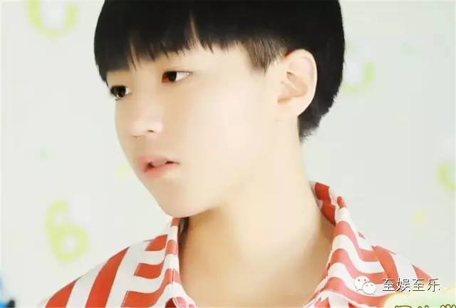 男团同款美甲,韩国男团同款美甲图片