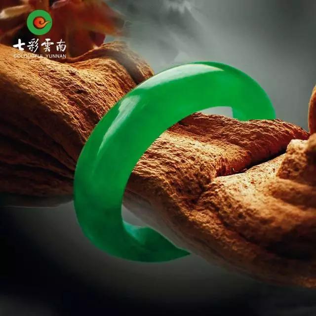 翡翠杨丽萍,七彩云南杨丽萍翡翠估价
