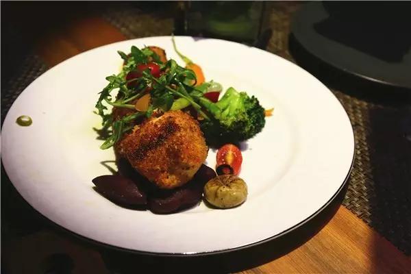 红红火火的欢乐颂你追了吗？没有跌宕的人生至少有一个起伏的胃