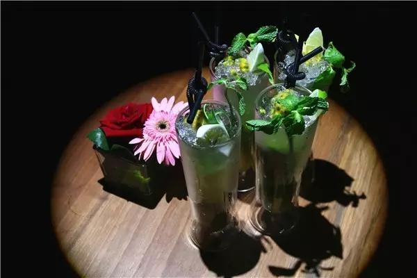 红红火火的欢乐颂你追了吗？没有跌宕的人生至少有一个起伏的胃