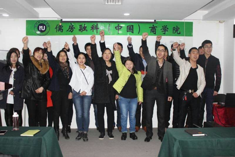 人物志|鲁房东平区域李华:踮起脚尖,就更靠近阳光