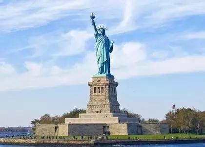 看看一百元能买到什么,100元人民币在各国值多少钱