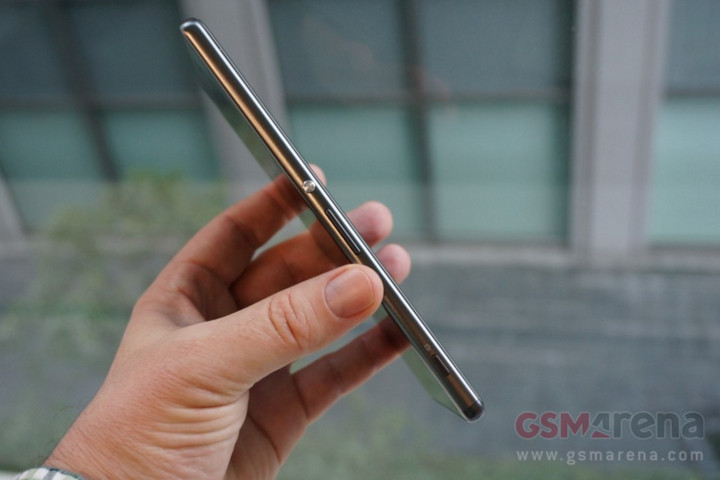 索尼防抖拍照手机,索尼新款翻转屏相机