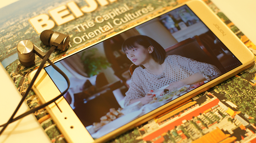 意料之中的惊喜之作-荣耀V8深度评测