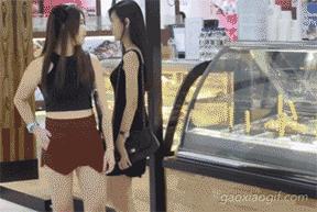 精选GIF图：.还敢说我们国内神剧吗？看看一箭她射下了什么.