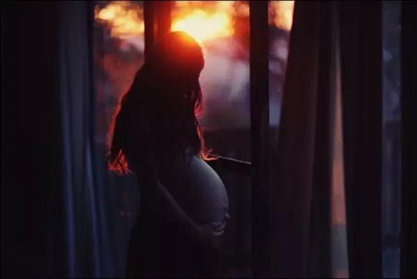 早产宝宝从出生到现在的变化,双胞胎妈妈意外怀孕