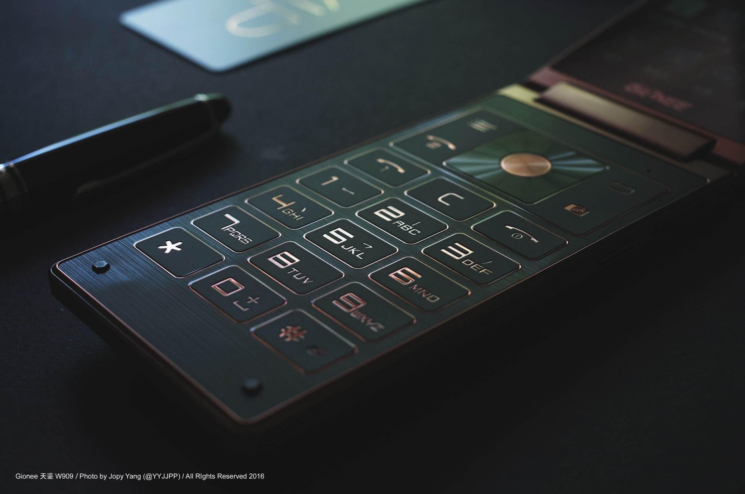 最有面子的翻盖手机,翻盖手机到底有多牛