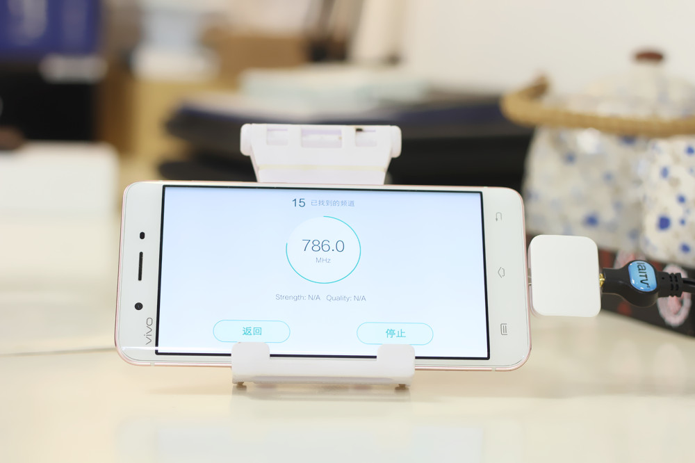 手机看免费电视直播怎么看免流量,手机免流量看抖音