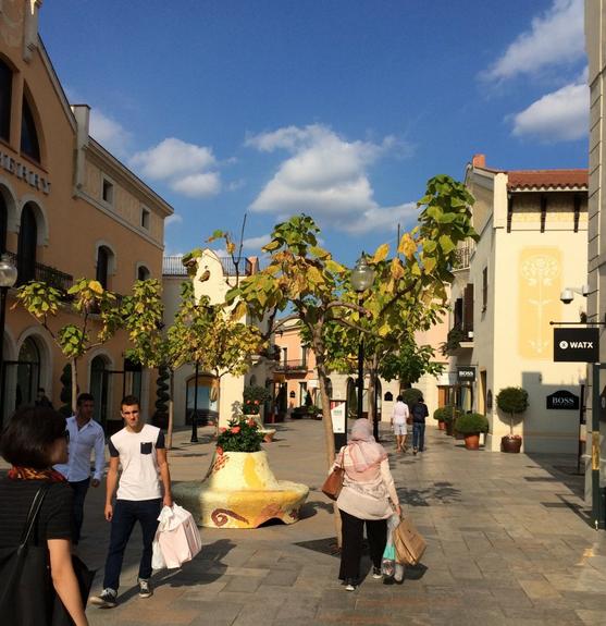 流星花园精彩片段,流星花园巴塞罗那喷泉