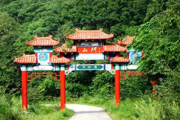 双阳吊水壶与神鹿峰国家森林公园,母亲节带着母亲游公园