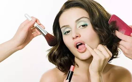 为什么这么容易得激素脸,特别严重的激素脸怎么治