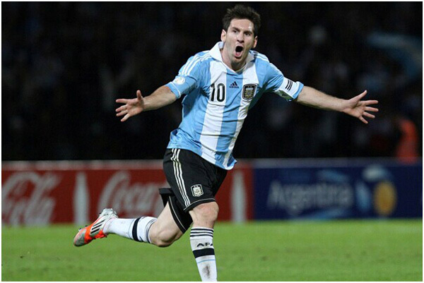 足球巨星的经历,足球巨星传奇球星