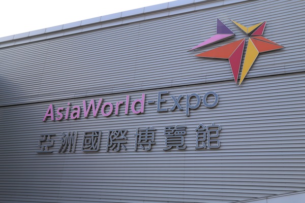 我和家婆关系*跃进大**|游妈妈咪咪嘉年华-港版美赞臣展位