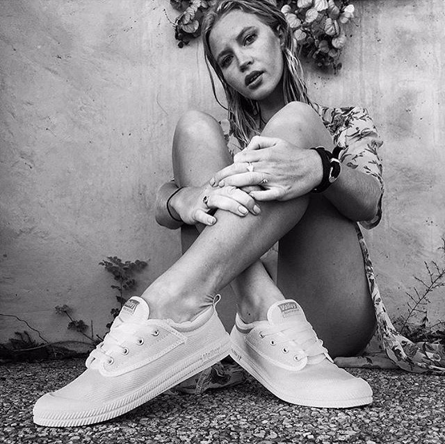 十大小白鞋轻奢品牌,好看又不烂的小白鞋牌子