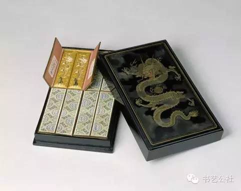 故宫的老玉器值钱吗,故宫的亭台楼榭