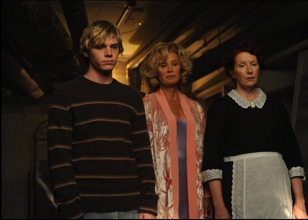 行尸走肉第一集完整恐怖片,行尸走肉美剧实力排行