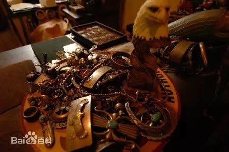 高桥吾郎,苦难的人生,可他依旧做出了万人追捧的银饰