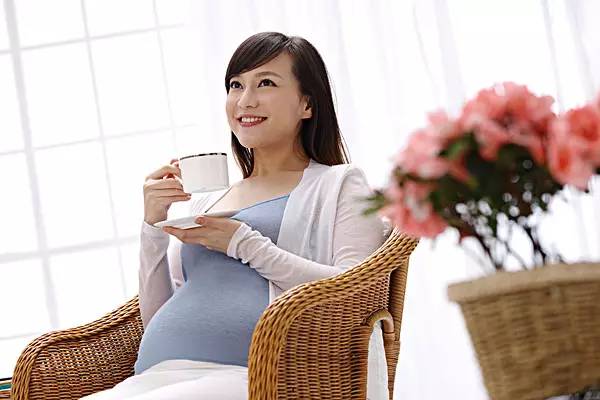 孕妇皮肤过敏怎么止痒,孕妇可以抹皮肤药膏吗