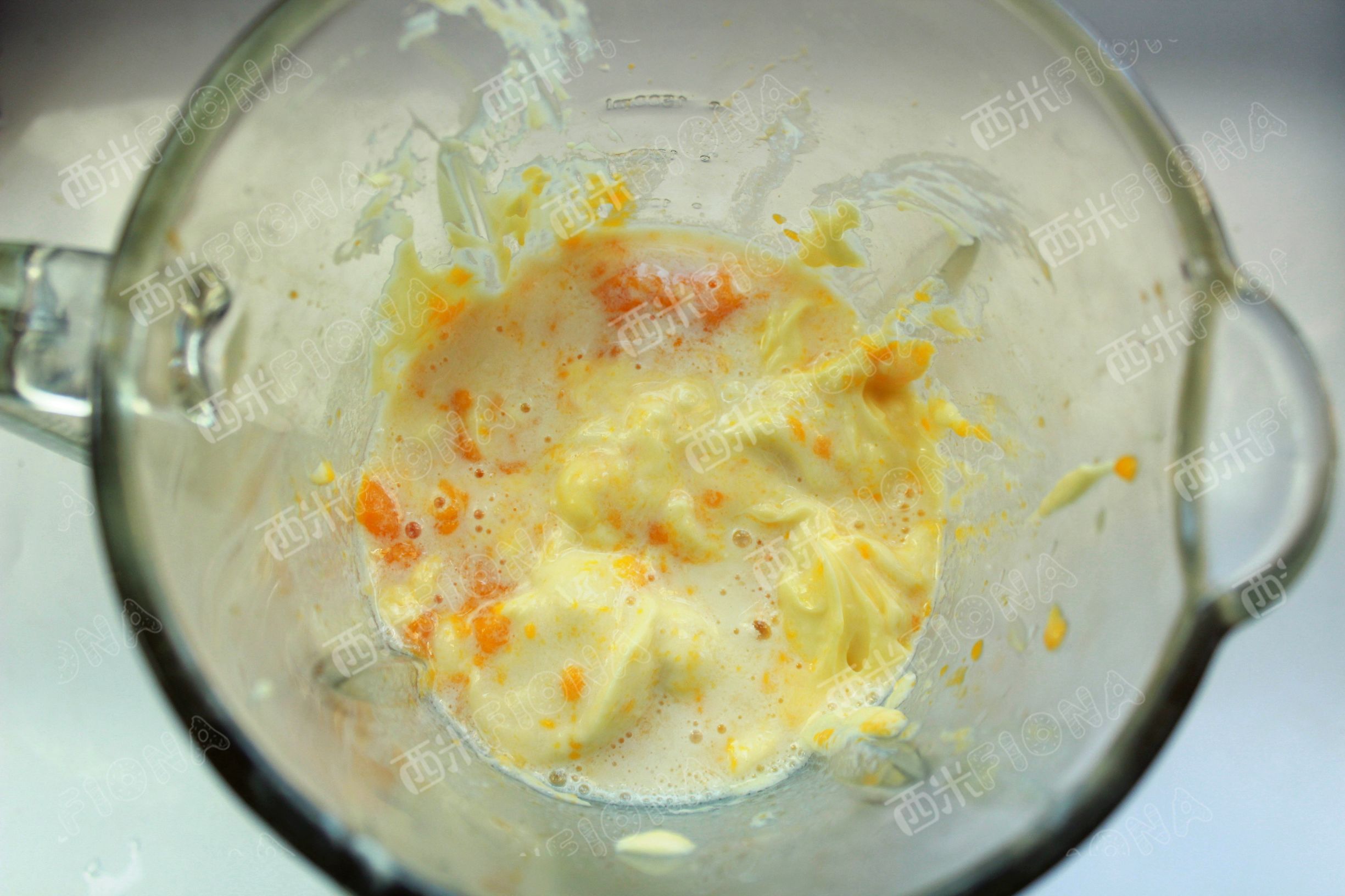 在家用小烤箱做蛋糕最简单的方法,如何不用烤箱做蛋糕最简单的方法