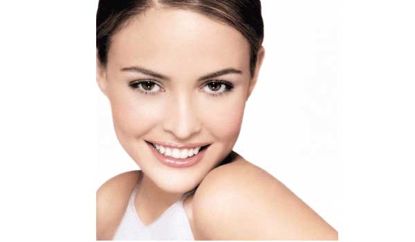 牙齿黄用牙齿美白仪怎么样,牙齿黄如何快速美白