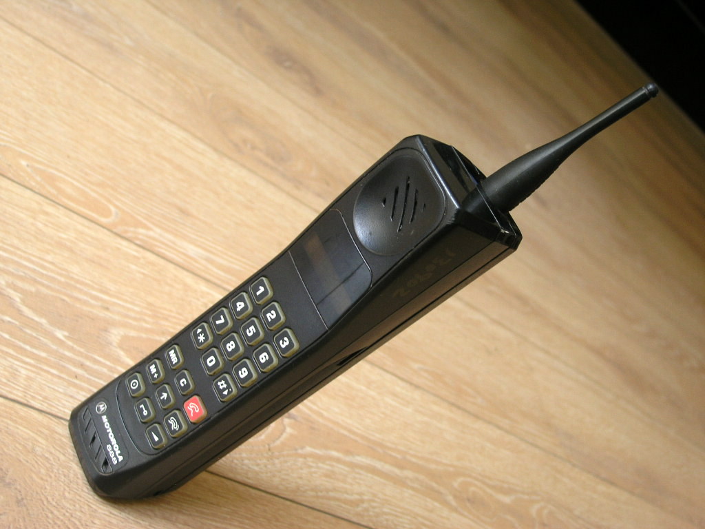 最有面子的翻盖手机,翻盖手机到底有多牛