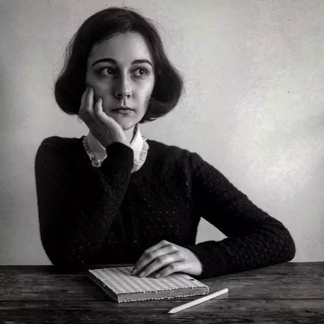 18岁的姑娘穿什么都好看,17岁长相普通怎么穿才好看