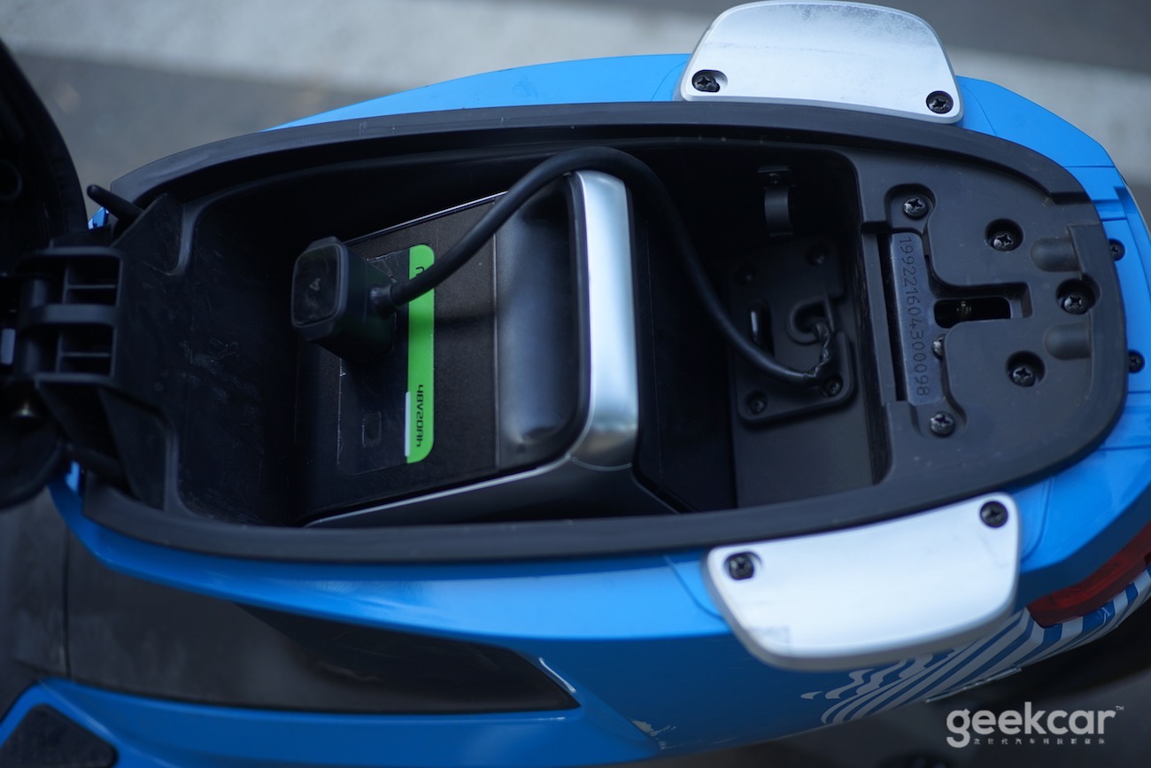 小牛m1骑了1万公里还值多少钱,小牛m1骑了1万公里能买吗