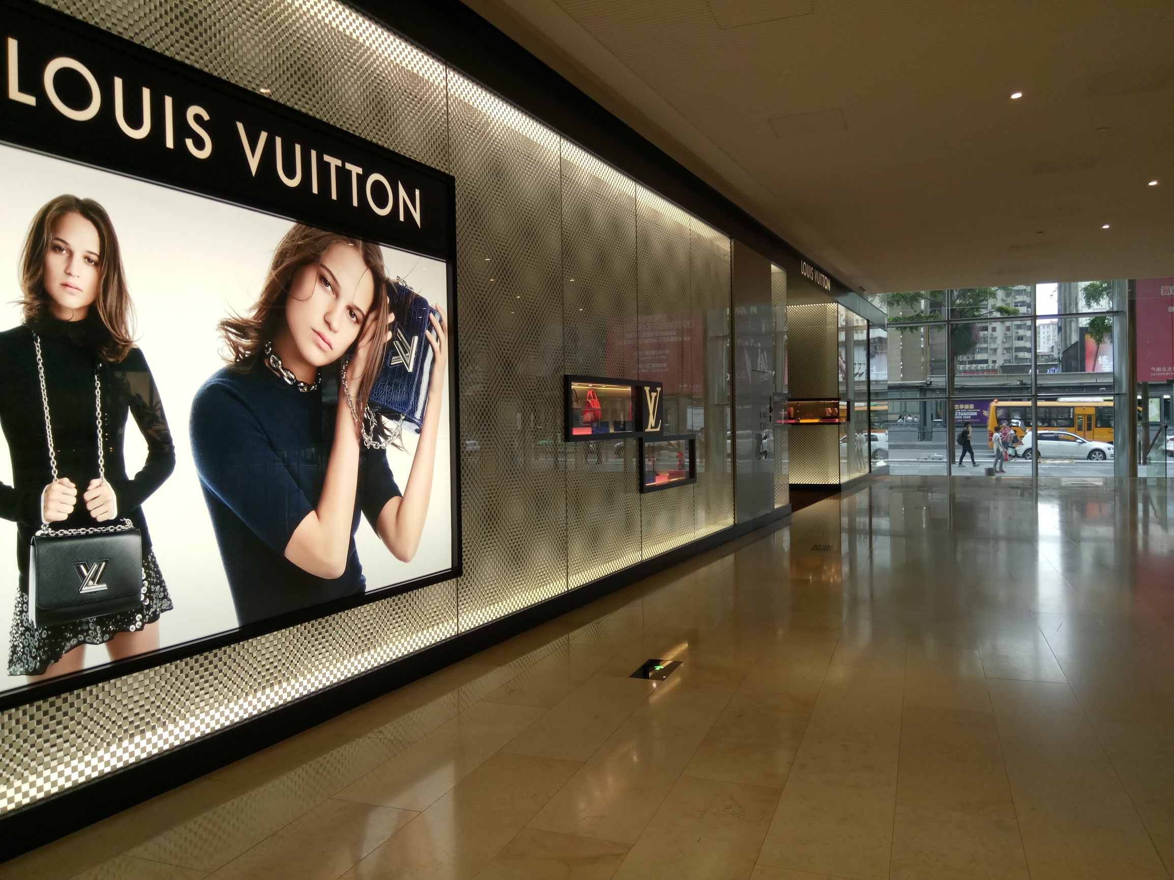 尺有所短寸有所长，乐视手机2真的无敌吗？