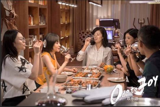 媲美影院般的观影体验,媲美电影院的家庭影院电视机