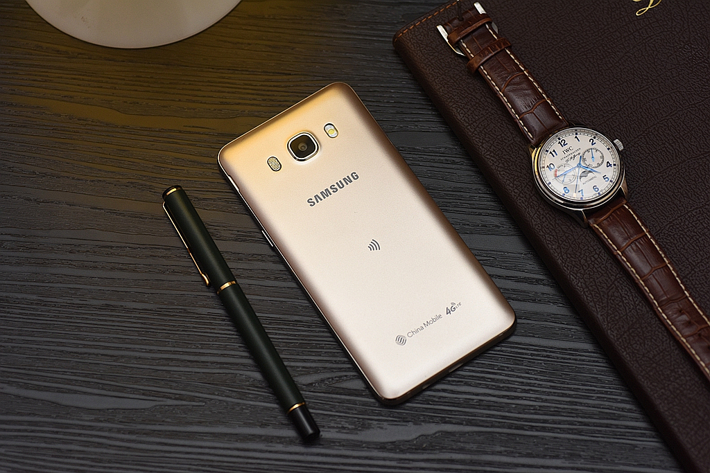 galaxyj7怎样,galaxyj72016扩容