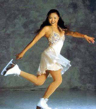 冰上蝴蝶陈露是怎么接触滑雪的,冰上蝴蝶这篇短文主要写的什么