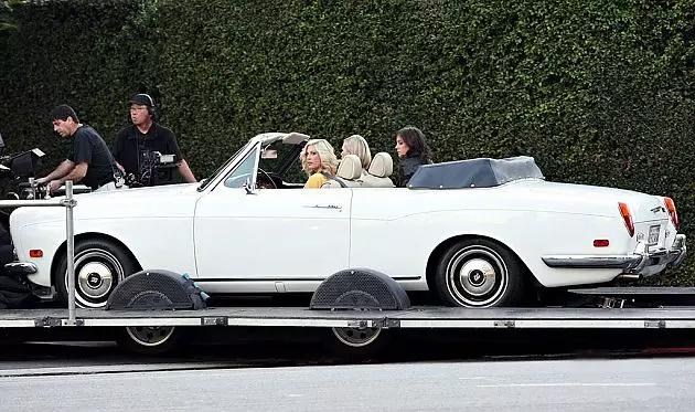 七分享受，三分装B！论证买敞篷车的必要性