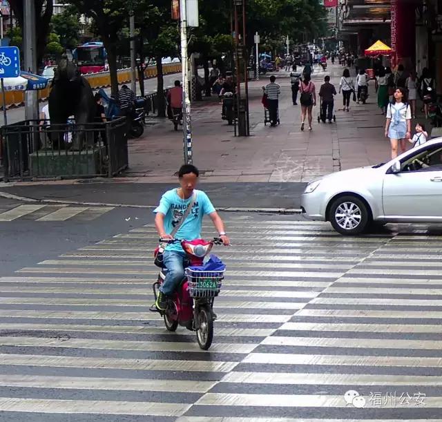 福州闯红灯多久能查出来,福州市十字路口红绿灯抓拍