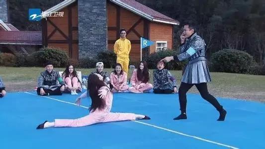 鏈夋病鏈夋皵鍦哄帇寰椾綇鍛ㄦ槦椹扮殑婕斿憳,鏄熺埛瀵规灄鍏佹湁澶氬ソ